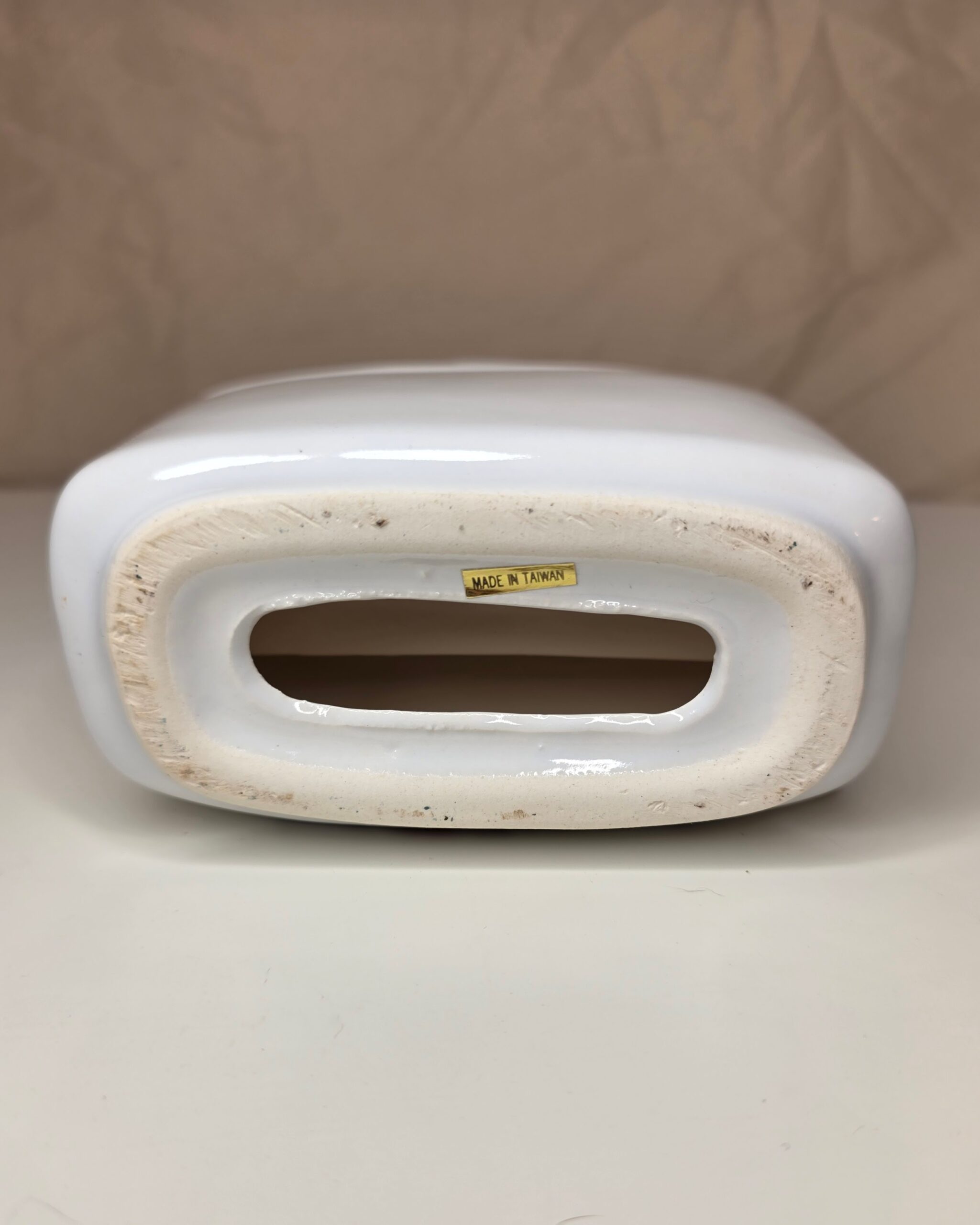 World Showcase Fruit Basket Napkin Holder - Image 5