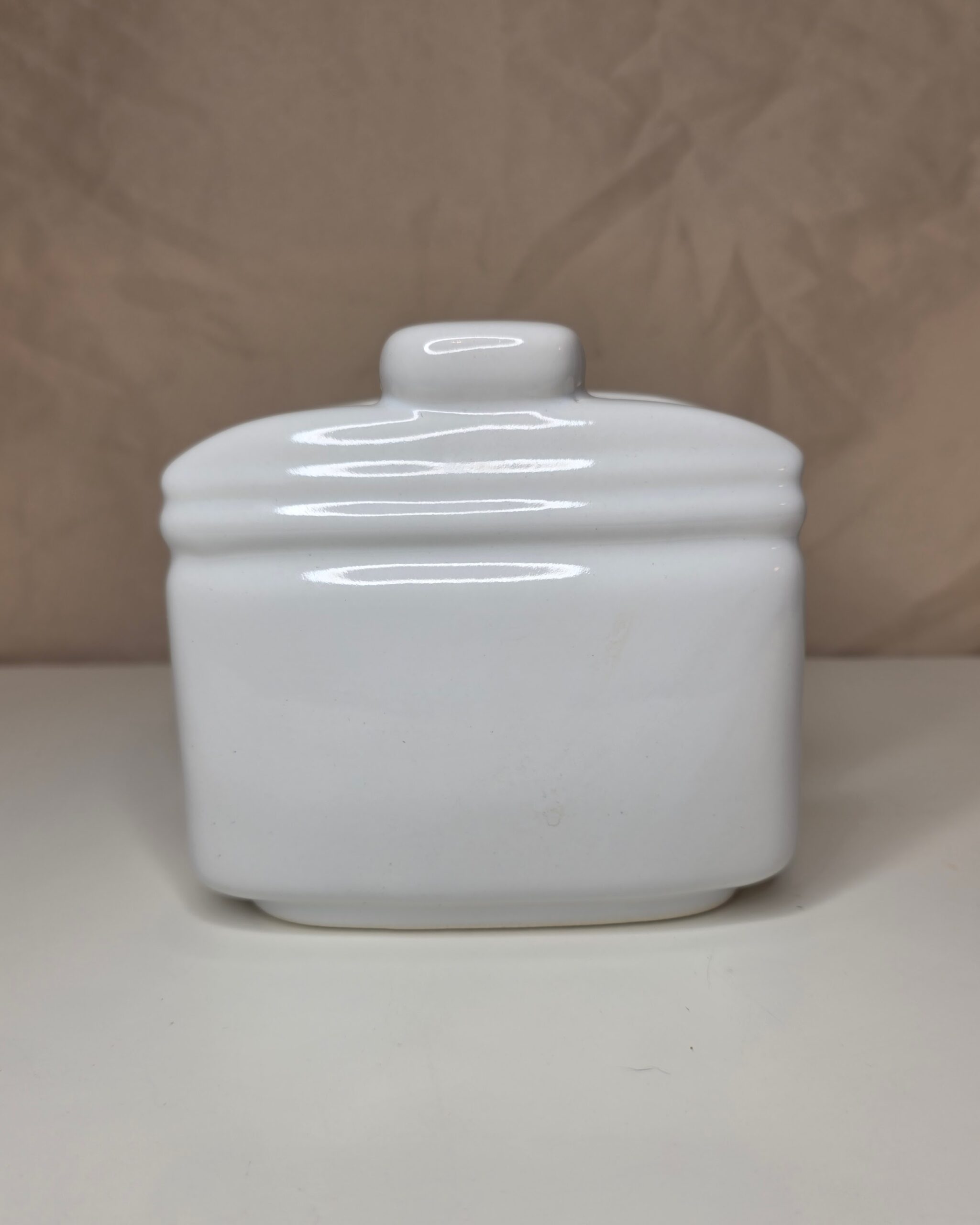 World Showcase Fruit Basket Napkin Holder - Image 2