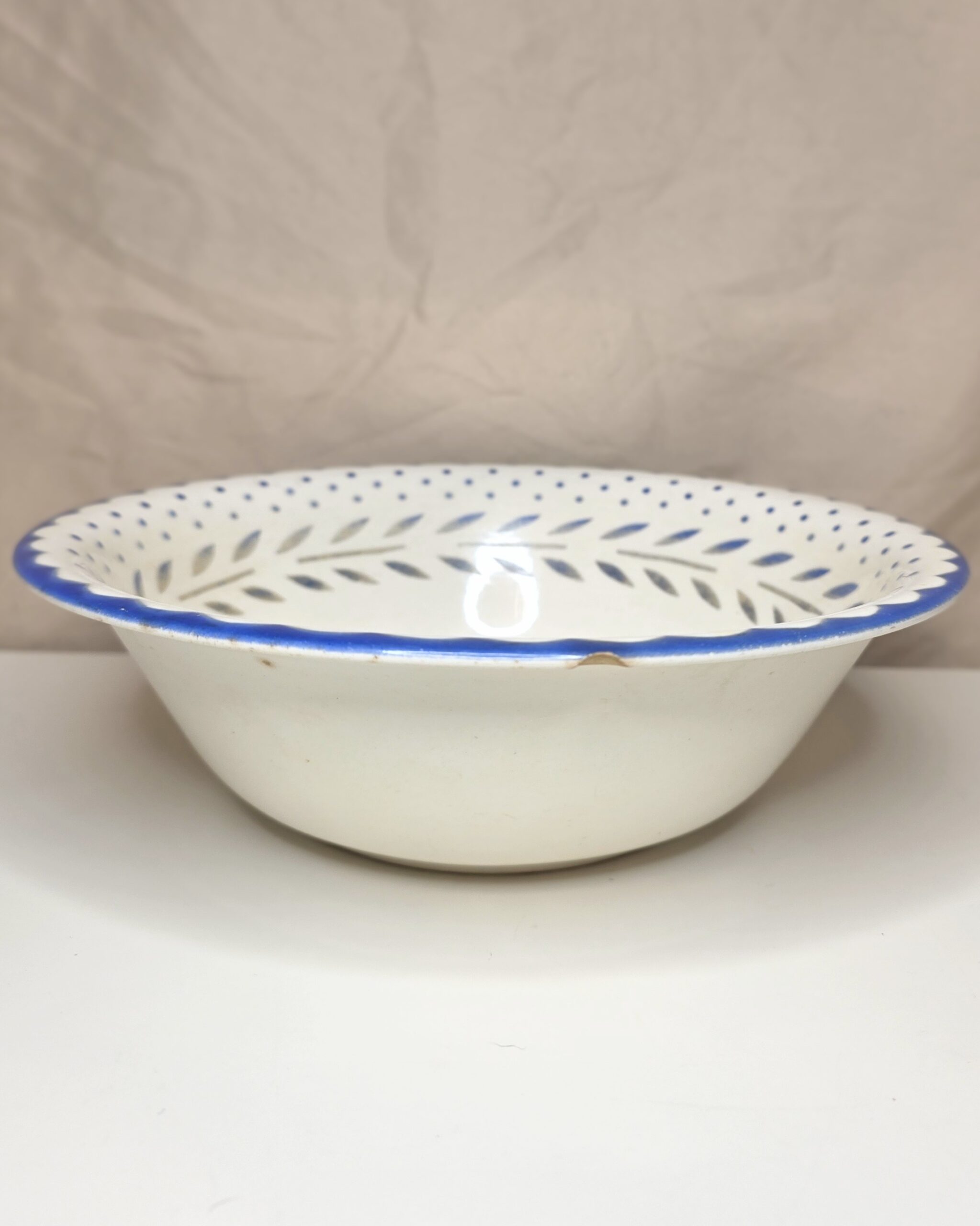Homer Laughlin Floral Serving Bowl - Image 7