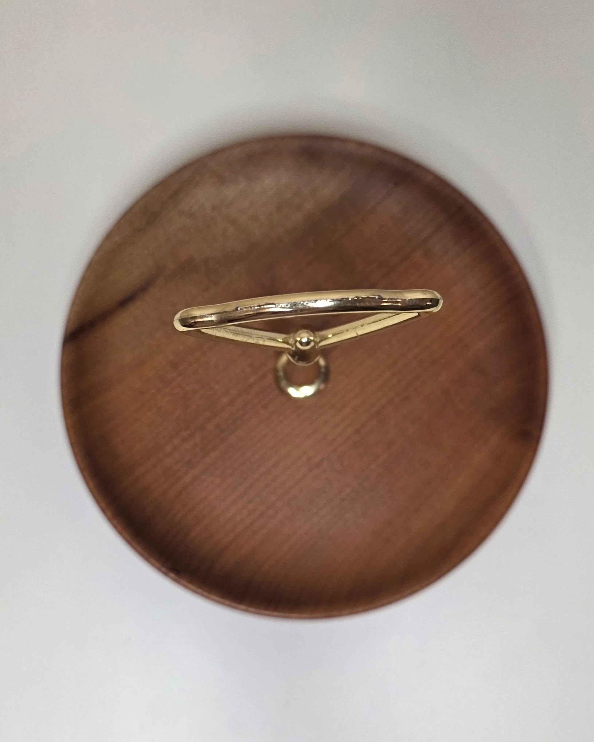 Myrtlewood Tidbit Tray with Gold-Tone Handle - Image 2