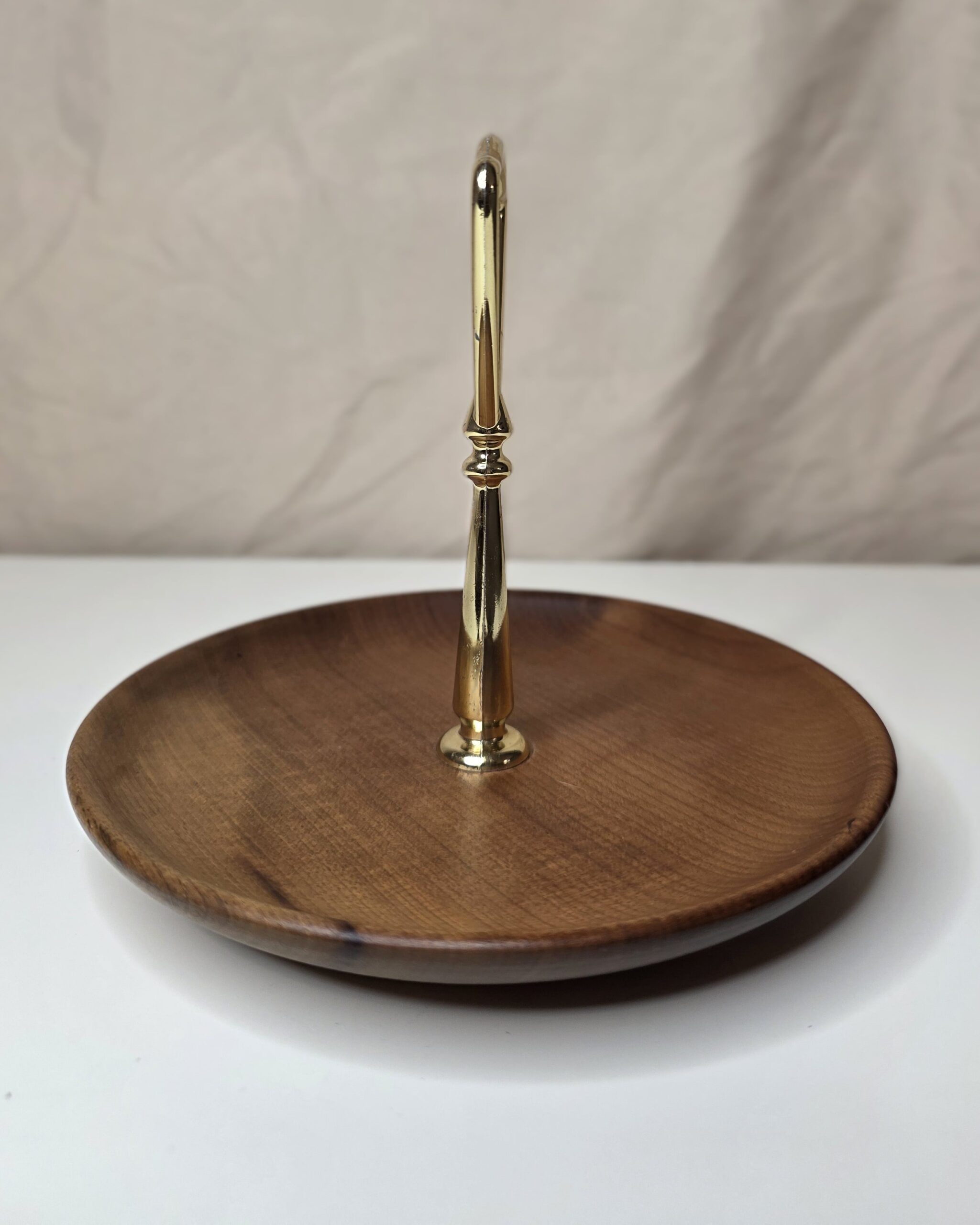 Myrtlewood Tidbit Tray with Gold-Tone Handle - Image 4