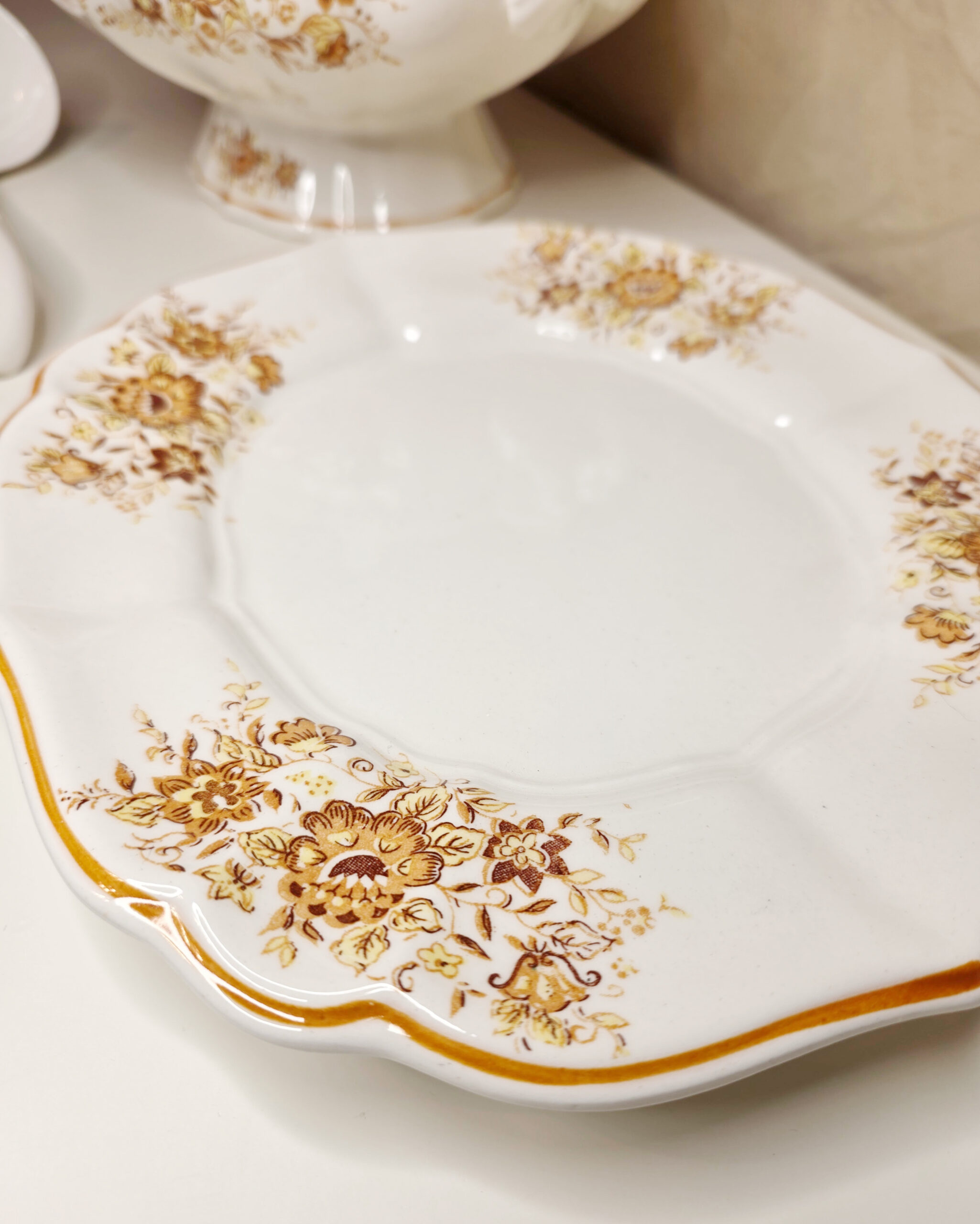 Orange Floral Ceramic Soup Tureen 3-Piece Set - Image 7