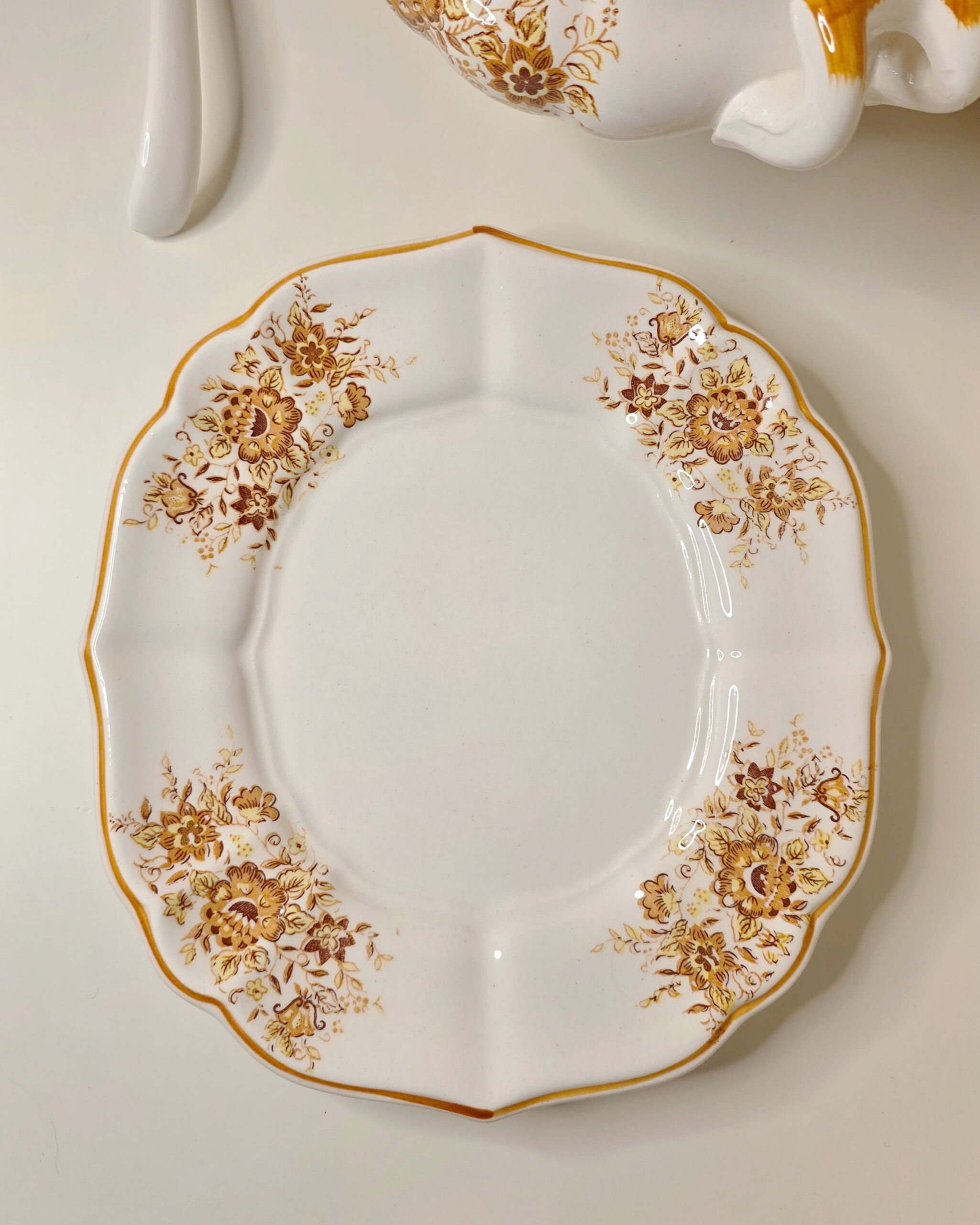 Orange Floral Ceramic Soup Tureen 3-Piece Set - Image 8