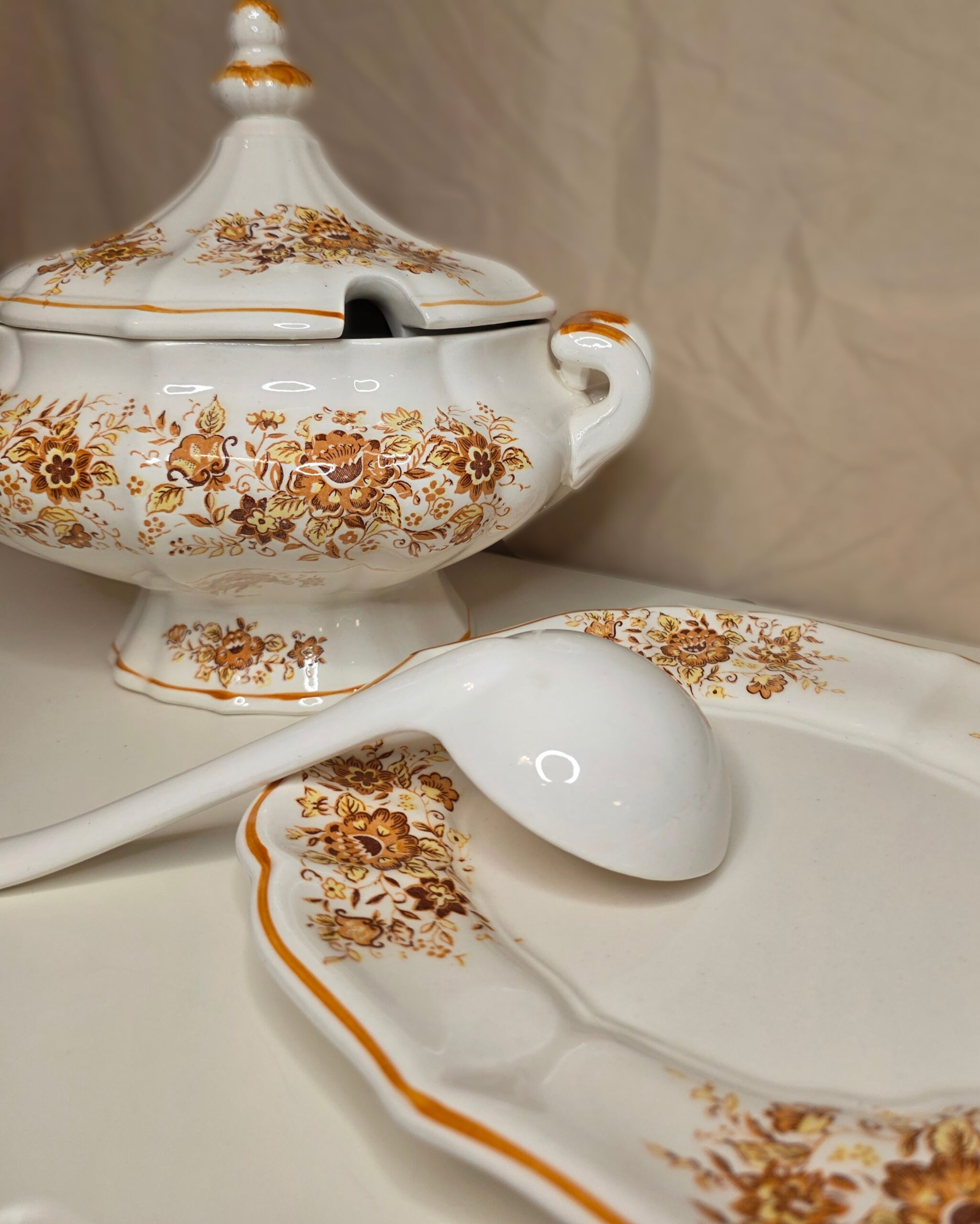 Orange Floral Ceramic Soup Tureen 3-Piece Set - Image 9