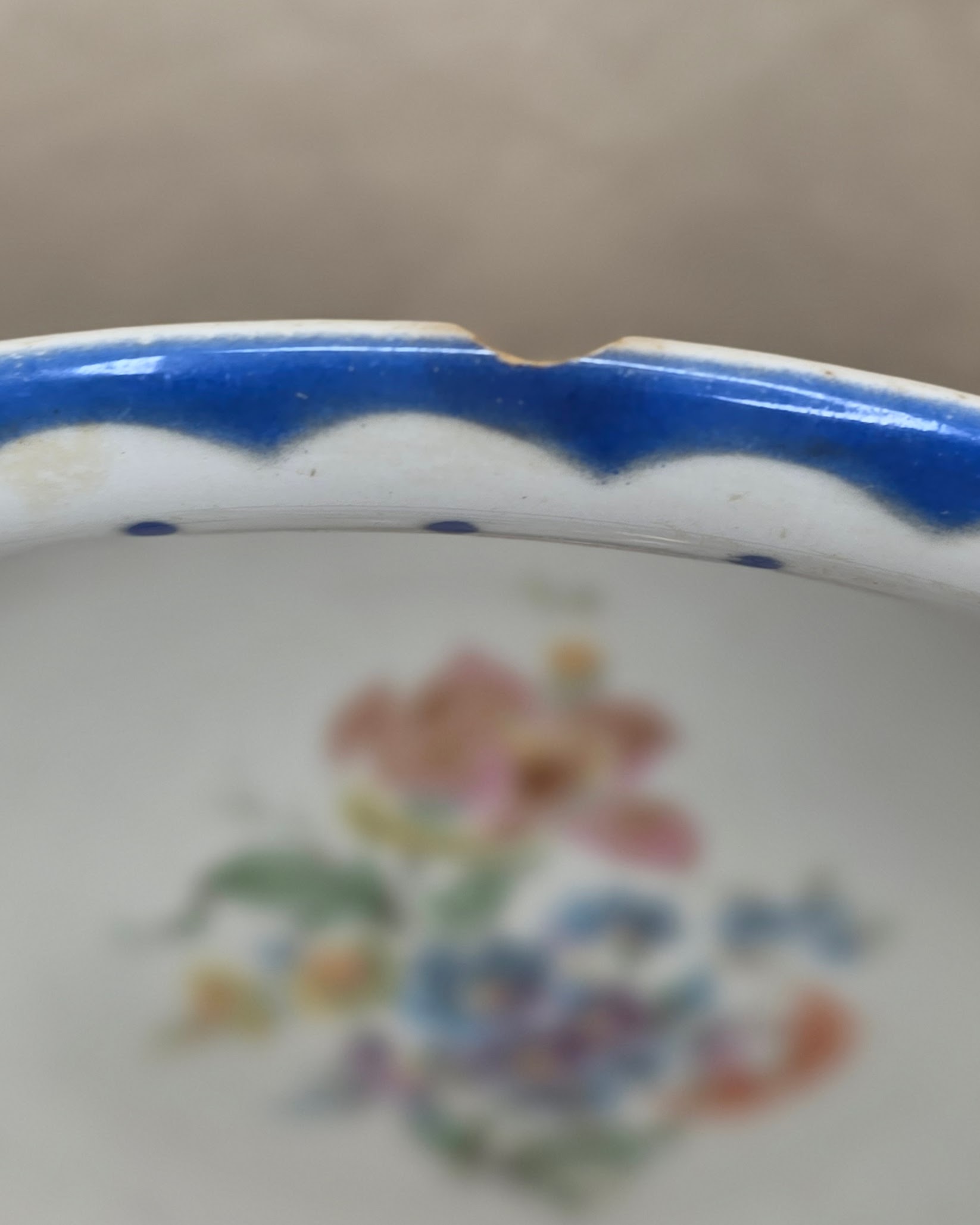 Homer Laughlin Floral Serving Bowl - Image 4