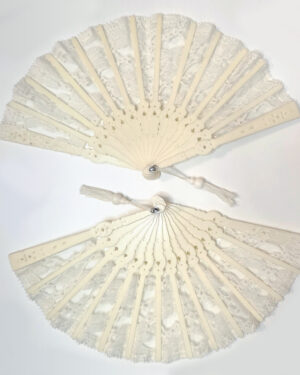 Cream Lace Folding Hand Fans (Full-Size)