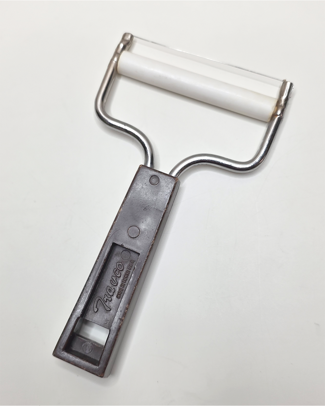 Travco Flower Power Brown & Gold Cheese Slicer - Image 3