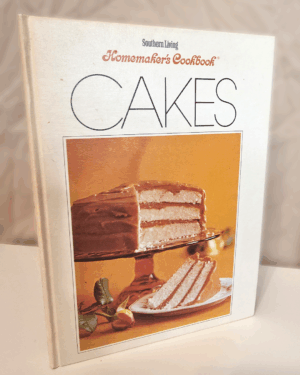 Southern Living Homemaker’s Cookbook – Cakes (1971)