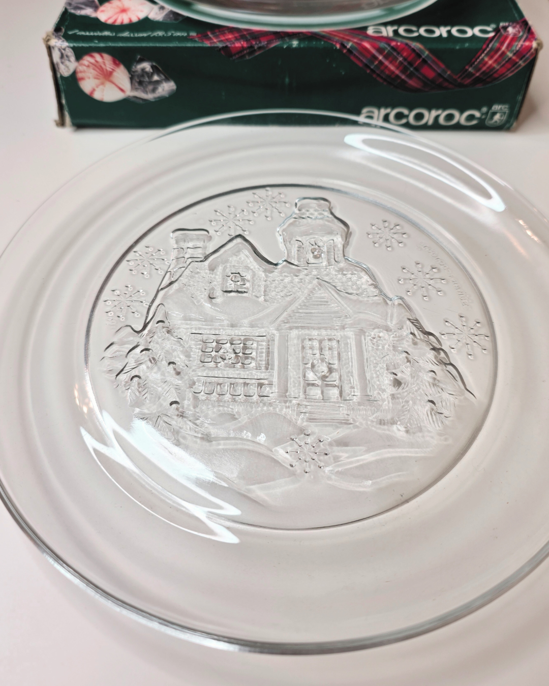 Arcoroc “Winter Wonderland” Glass Dessert Plates - Image 3