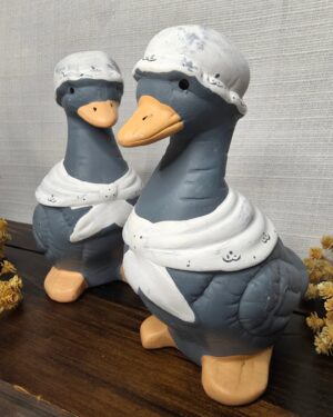 House of Lloyd Blue Duck / Goose Bonnet Salt & Pepper Shakers