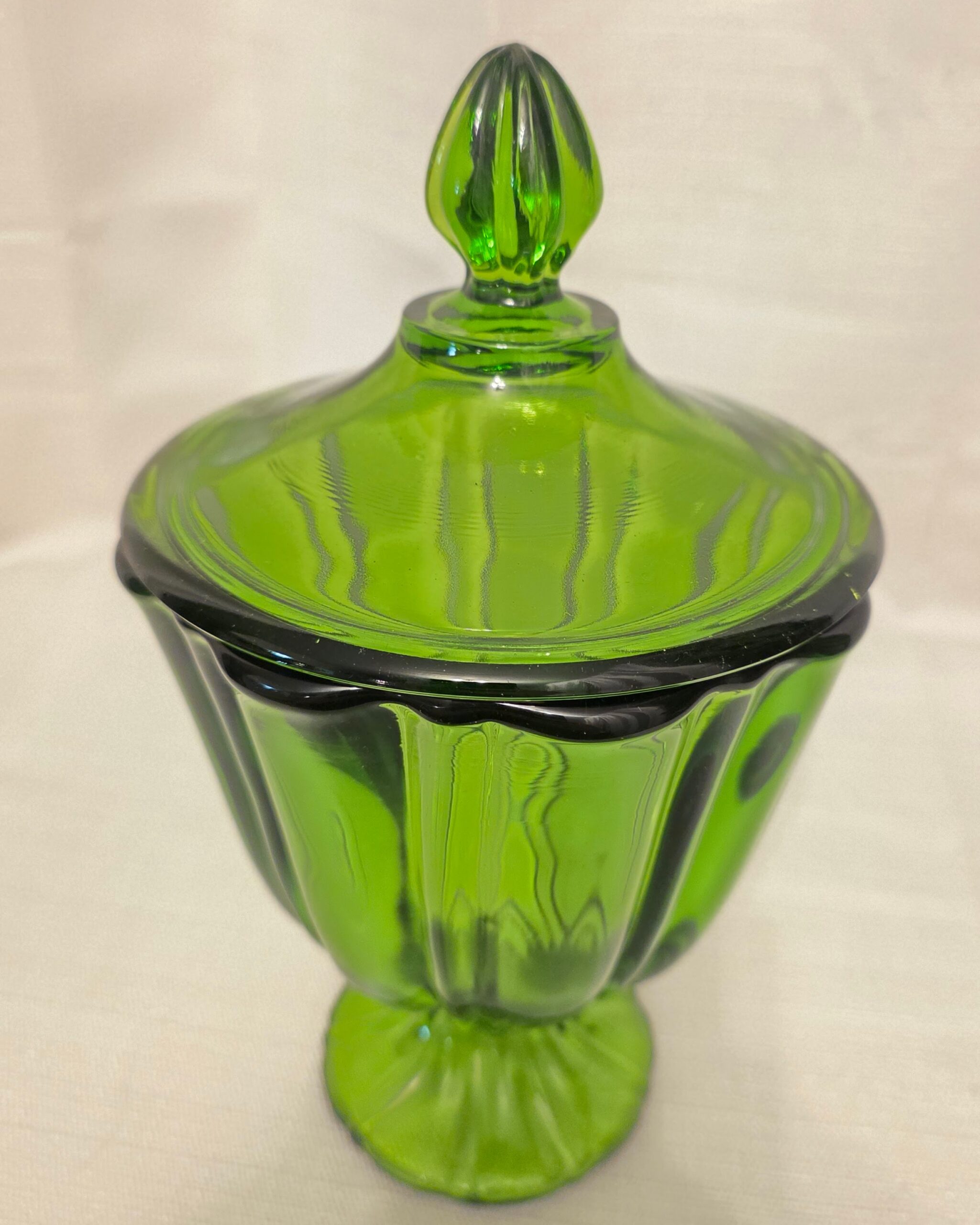 Green L.E. Smith Paneled Glass Lidded Pedestal Candy Dish - Image 3