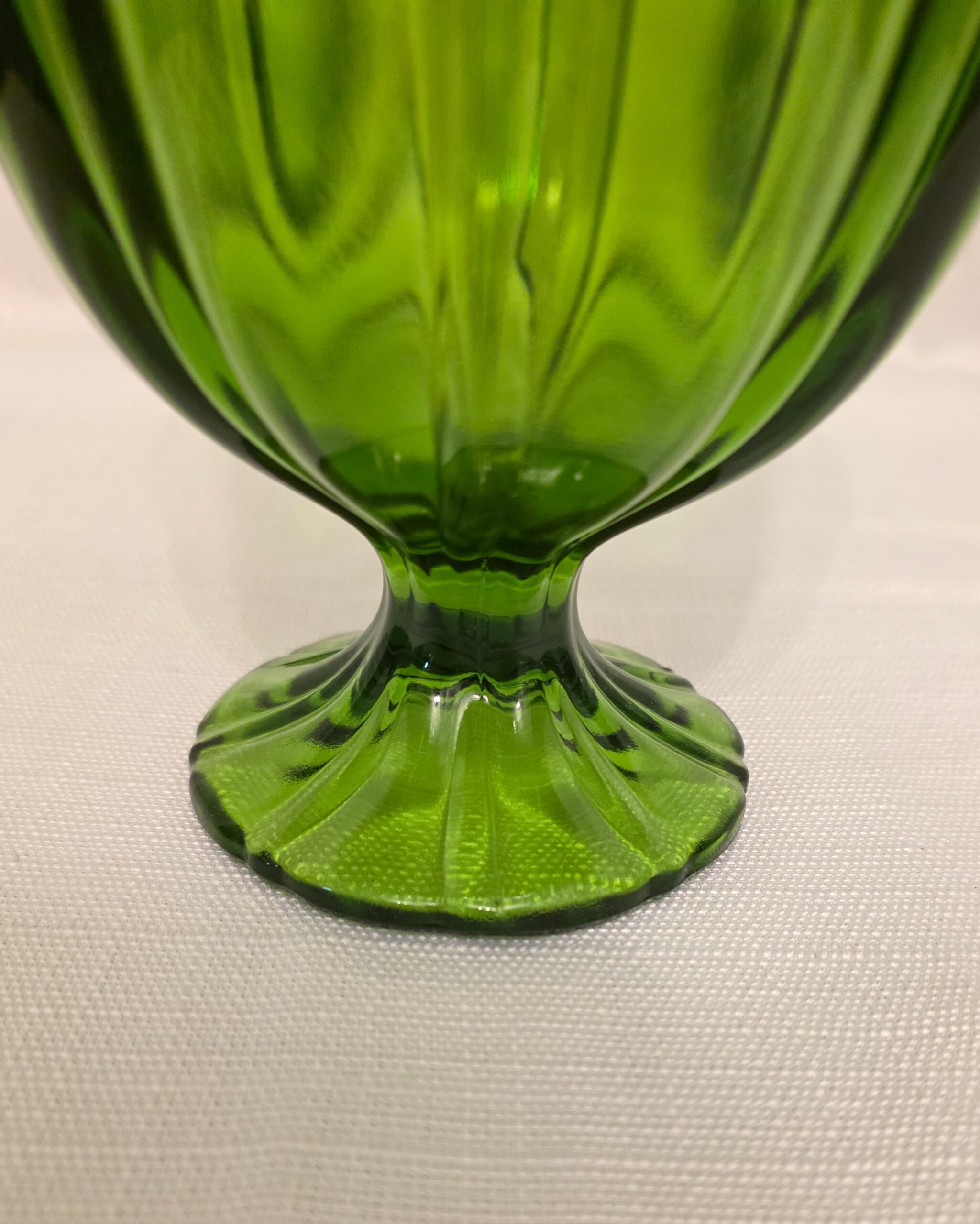 Green L.E. Smith Paneled Glass Lidded Pedestal Candy Dish - Image 5